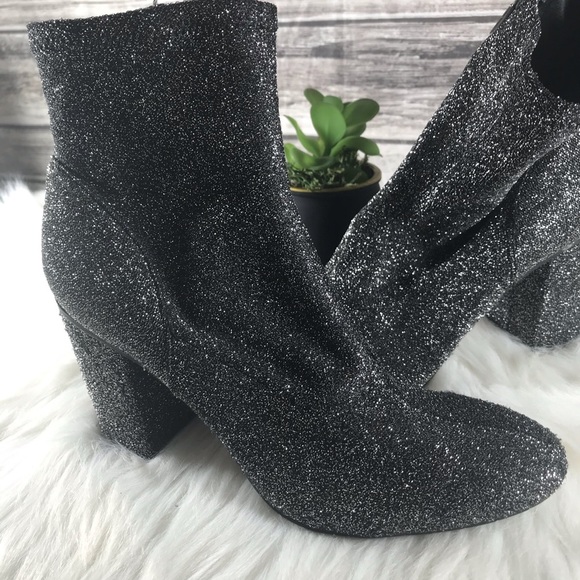KENNETH Cole Reaction Metallic Stretch Bootie - Picture 1 of 3